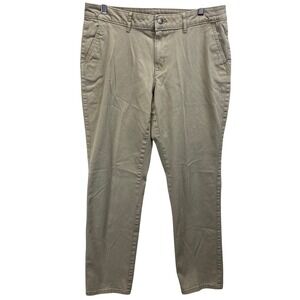 Magellan Outdoors Womens Khaki Chinos Straight Leg Casual Pants Size 12 Stretch
